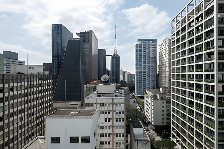 Design e silêncio a 200m da Paulista | LYVVO