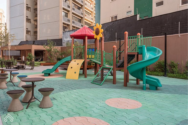 Silêncio, Design e Vaga à 5min do Centro e Cambuí | LYVVO