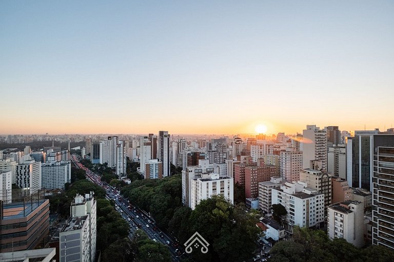 Vista de SP, Eixo Paulista e Metrô a 3 min | LYVVO